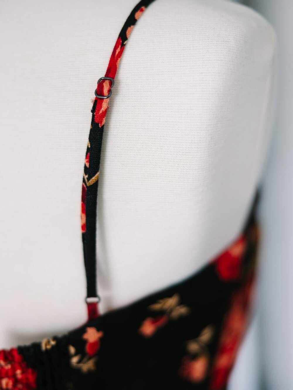 Reformation Black Floral Linen Maxi Dress | 100% Linen | NWOT | sz 4 - Picture 4 of 4